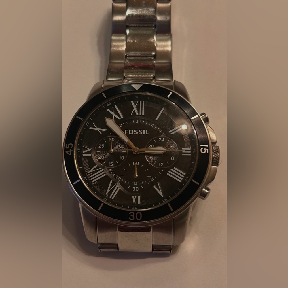 Men’s FOSSIL Neutra Chronograph Stainless Steel Watch, Silver , Quartz NEW - Picture 2 of 5